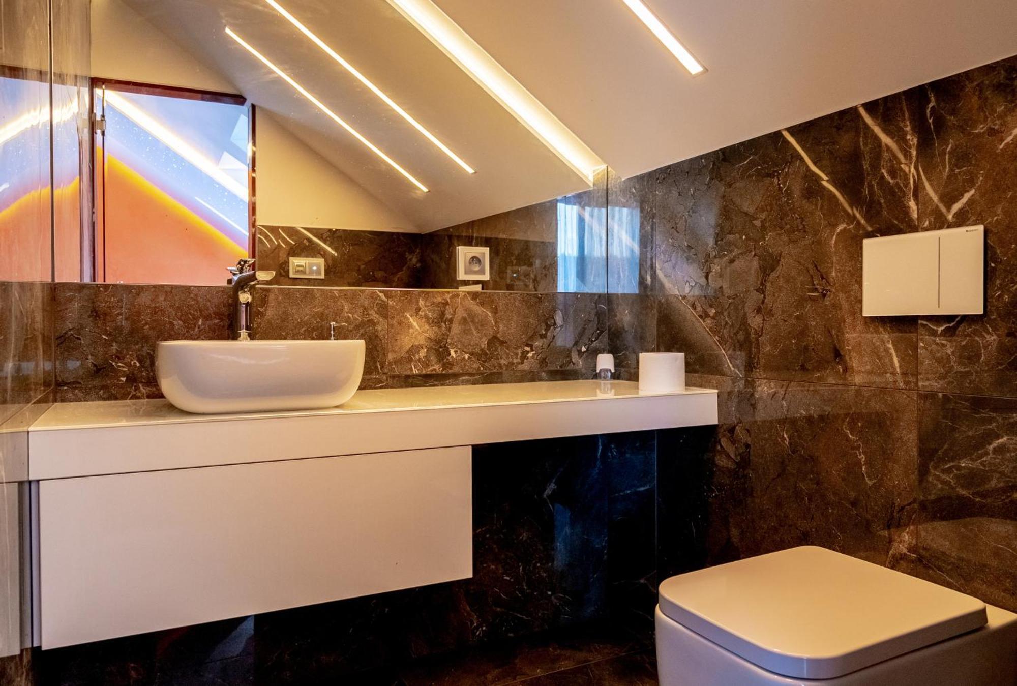 Aroma Gold Hotel Dolni Bousov Luaran gambar
