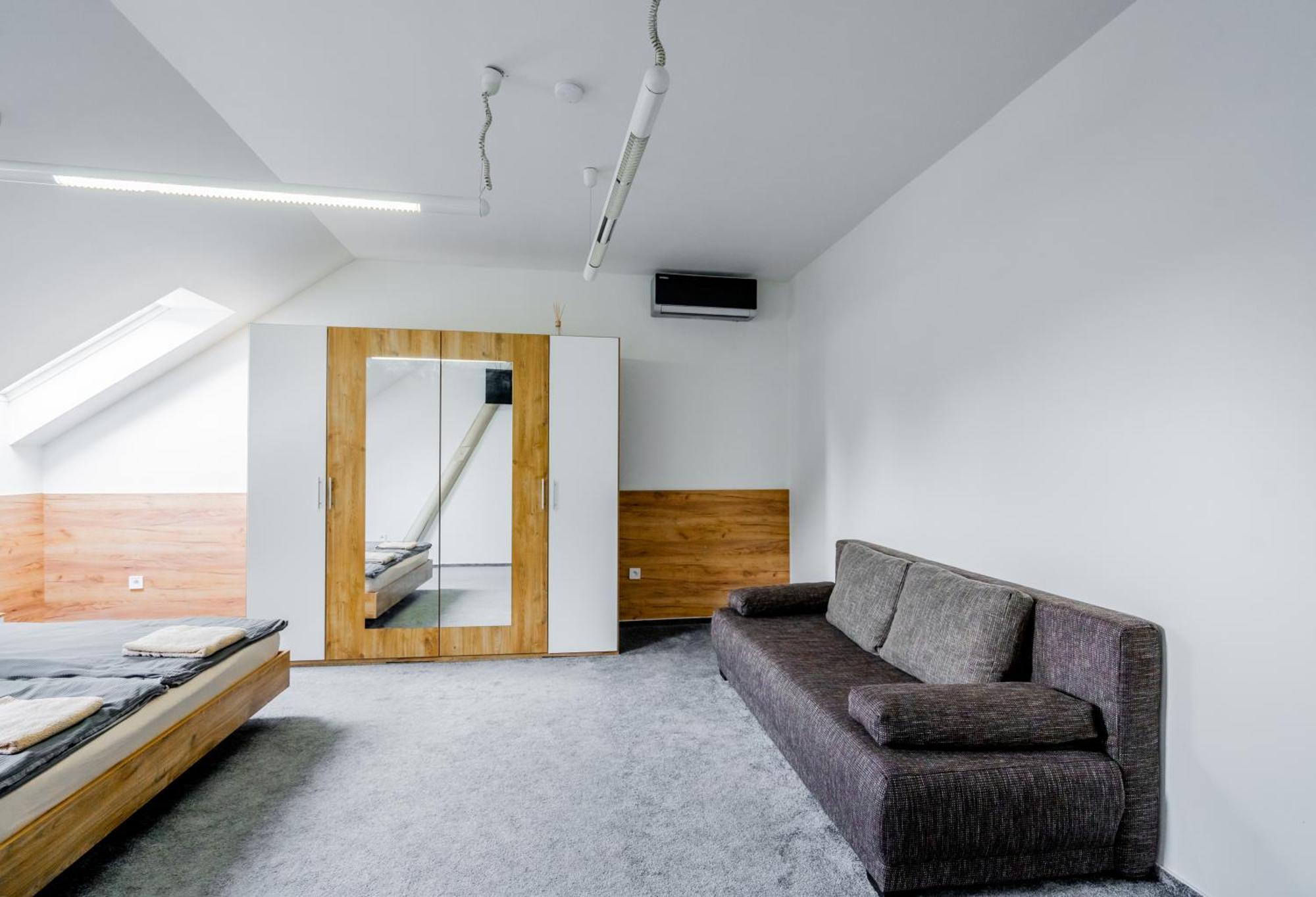 Aroma Gold Hotel Dolni Bousov Luaran gambar